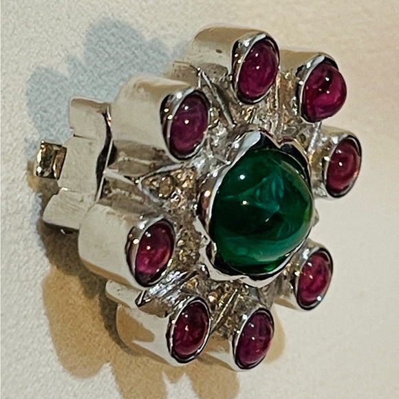 Christian Dior Germany SINGLE Silvertone Clip Earring - Picture 3 of 7